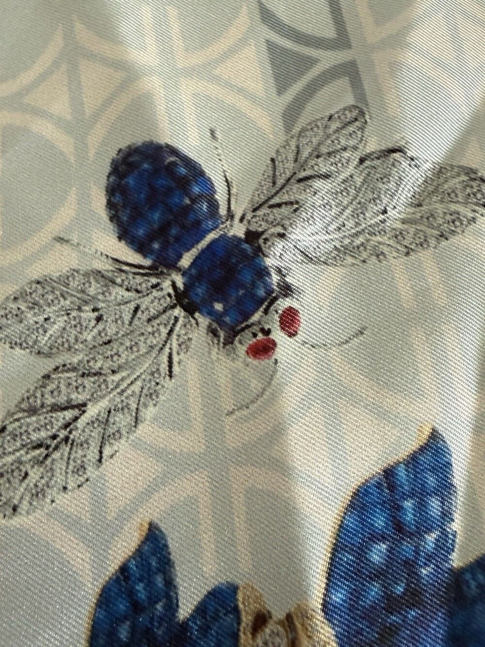 LE VIAN Silk Scarf “Through The Centuries” Italy MSRP $500 Light Blue Jewels Gar - Picture 10 of 16